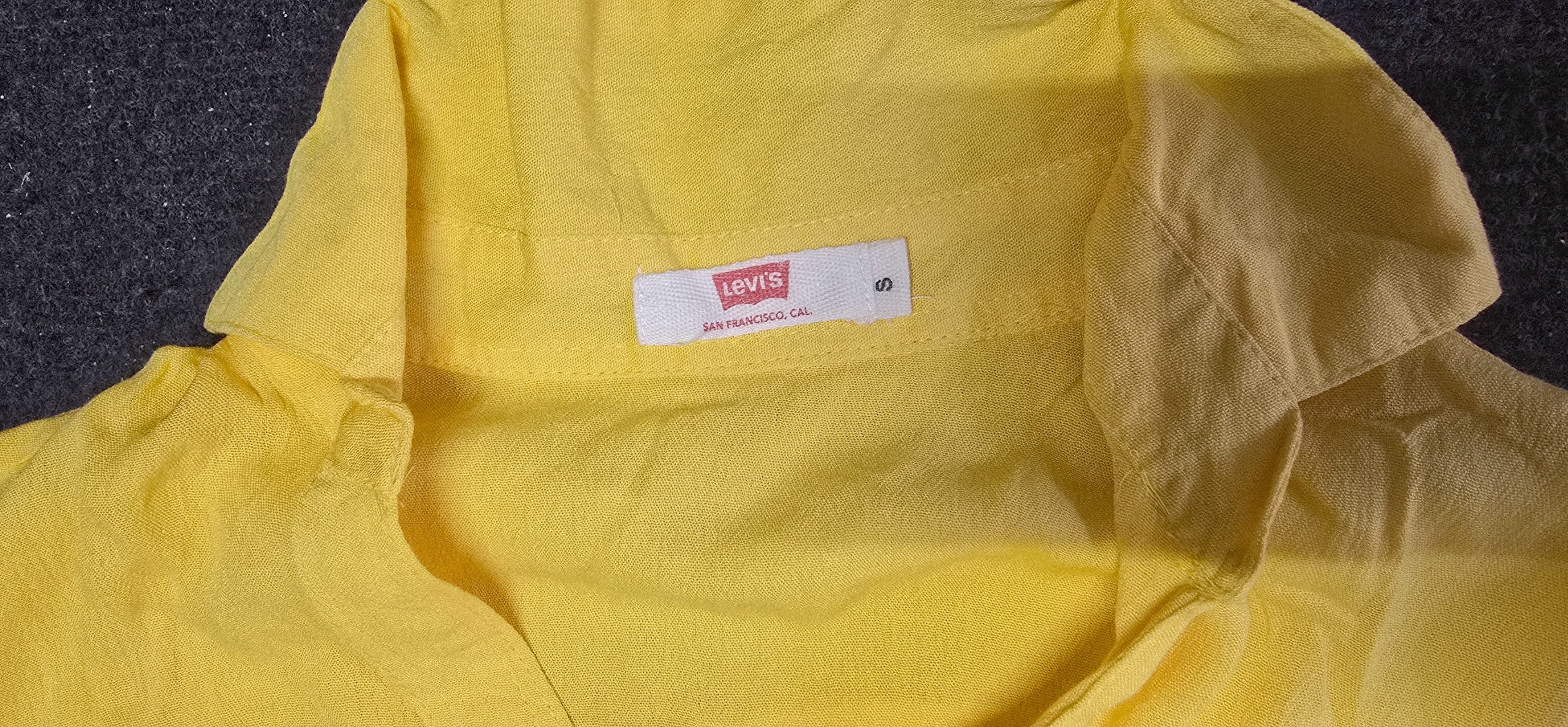 Levi's Women's Classic Long Sleeve Button-Down Shirt — image 5