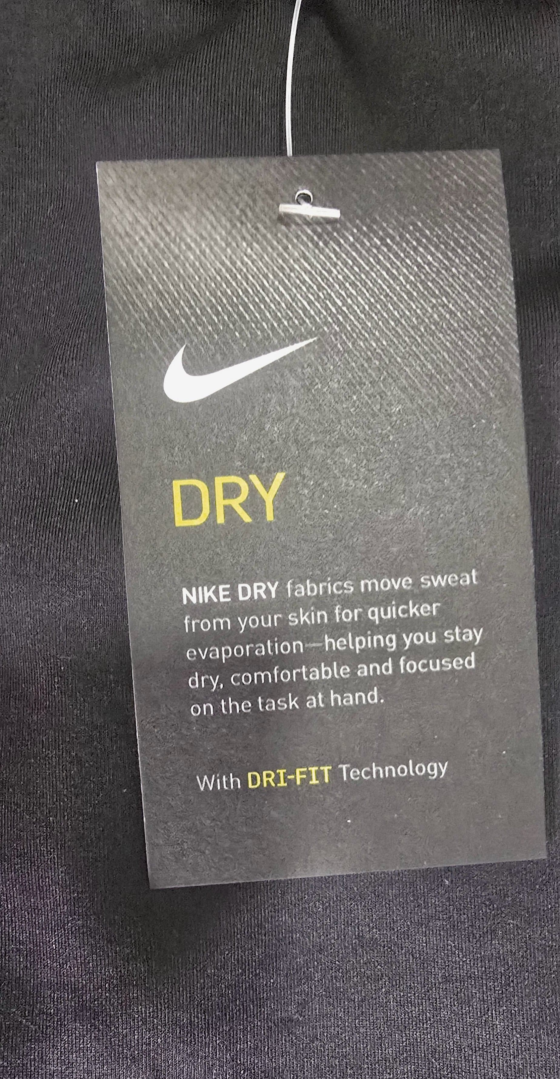 Men's Nike Pro-Active Pintuck Track Pants with Branded Waistband — image 4